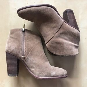Vince Camuto boots size 6.5